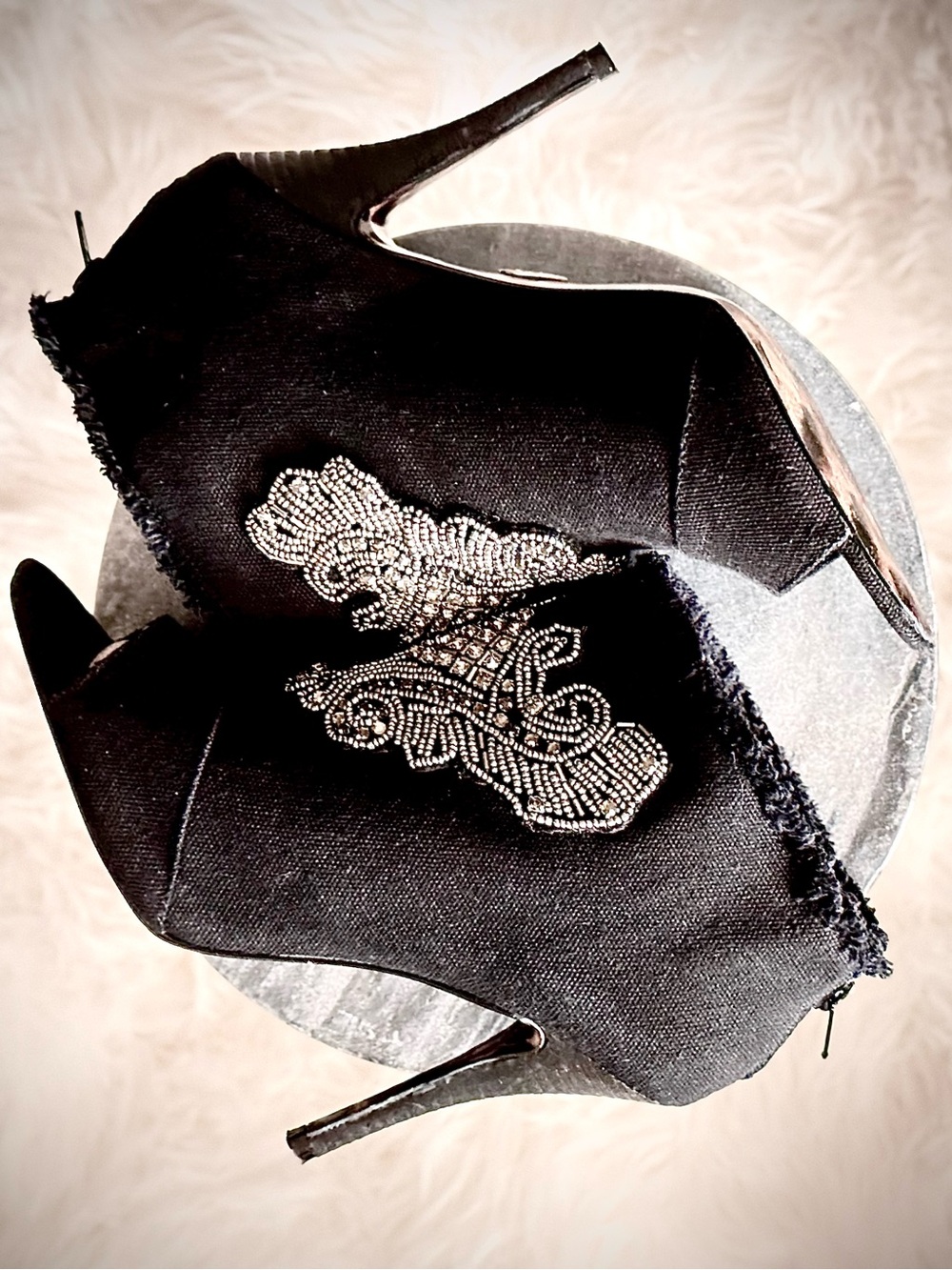 Rare Vintage Betsey Johnson Black Canvas Beaded Peep Toe Booties RockerChic 8